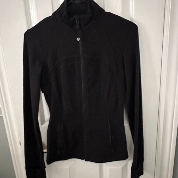 Lululemon Define Jacket in Black - Picture 3 of 6